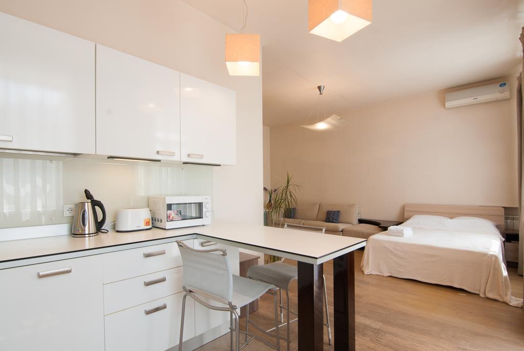 Home Hotel Apartments On Zoloti Vorota Kiev Ngoại thất bức ảnh