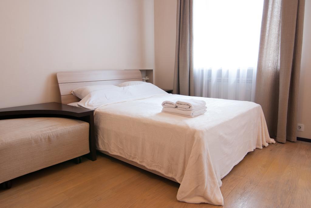 Home Hotel Apartments On Zoloti Vorota Kiev Ngoại thất bức ảnh