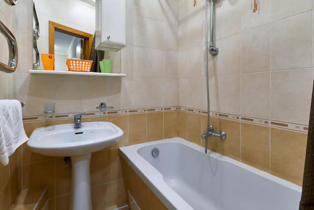 Home Hotel Apartments On Zoloti Vorota Kiev Ngoại thất bức ảnh