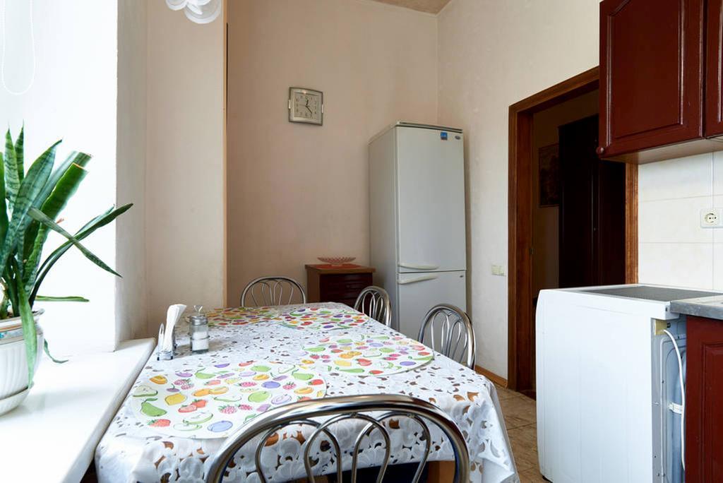 Home Hotel Apartments On Zoloti Vorota Kiev Ngoại thất bức ảnh