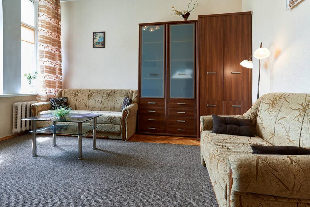 Home Hotel Apartments On Zoloti Vorota Kiev Ngoại thất bức ảnh