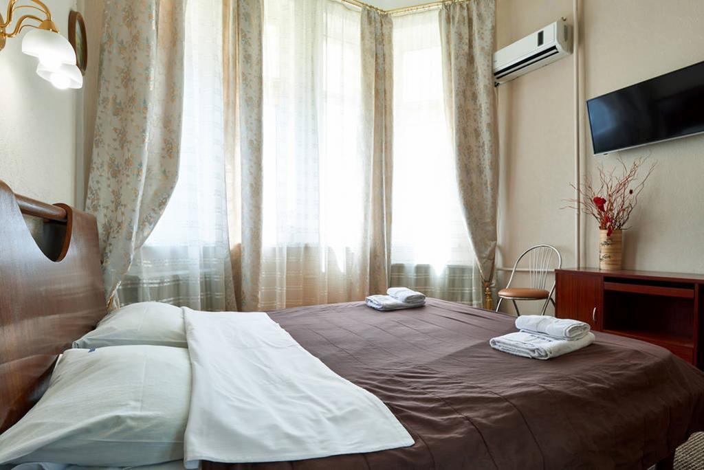 Home Hotel Apartments On Zoloti Vorota Kiev Ngoại thất bức ảnh