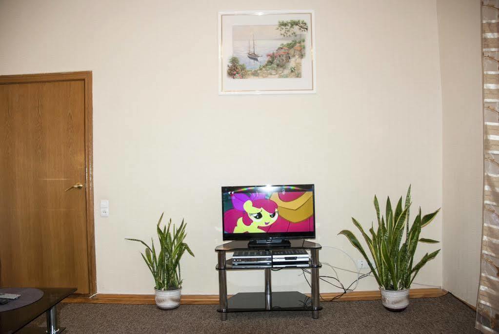 Home Hotel Apartments On Zoloti Vorota Kiev Ngoại thất bức ảnh